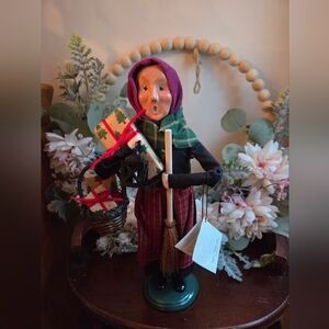 Festive Caroler Figurine with Gifts